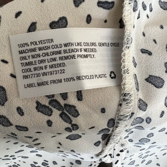 A New Day Women's Shirt Sleeve Satin Button-Down Leopard Spotted Size Small NEW - Picture 9 of 9